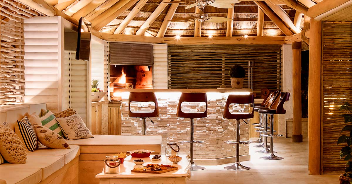 Why a thatched roof is not only for summer